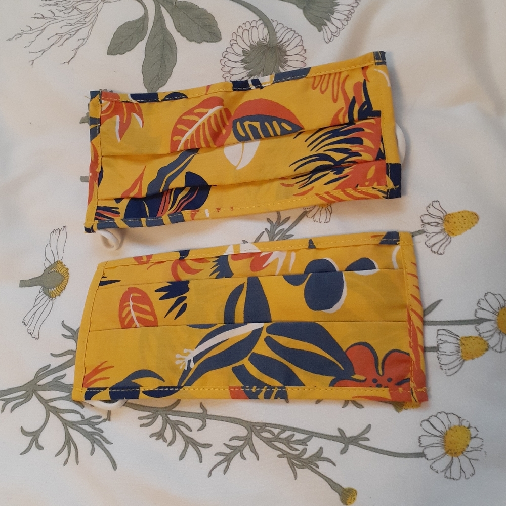 ❤ Free With Purchase Face Masks (set of 2)